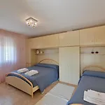 Mariavittoria Aparthotel 4*