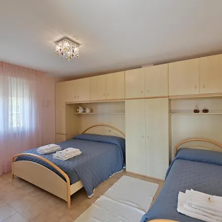 Mariavittoria Aparthotel 4*